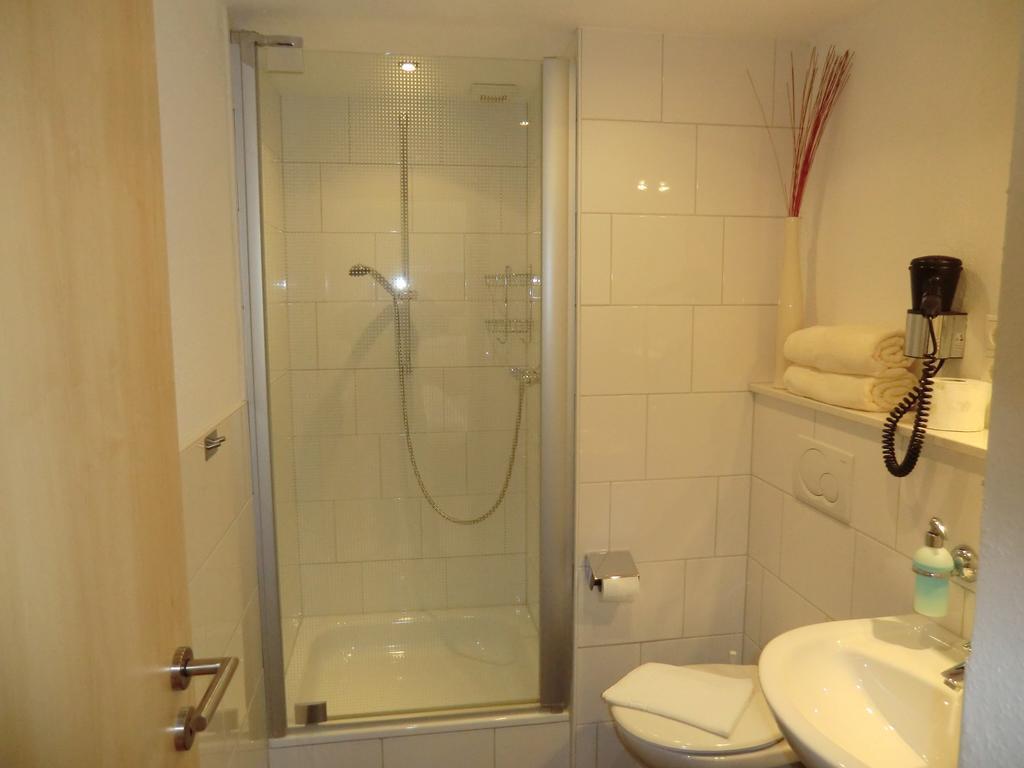 Hotel Garni Julia Linnich Oda fotoğraf