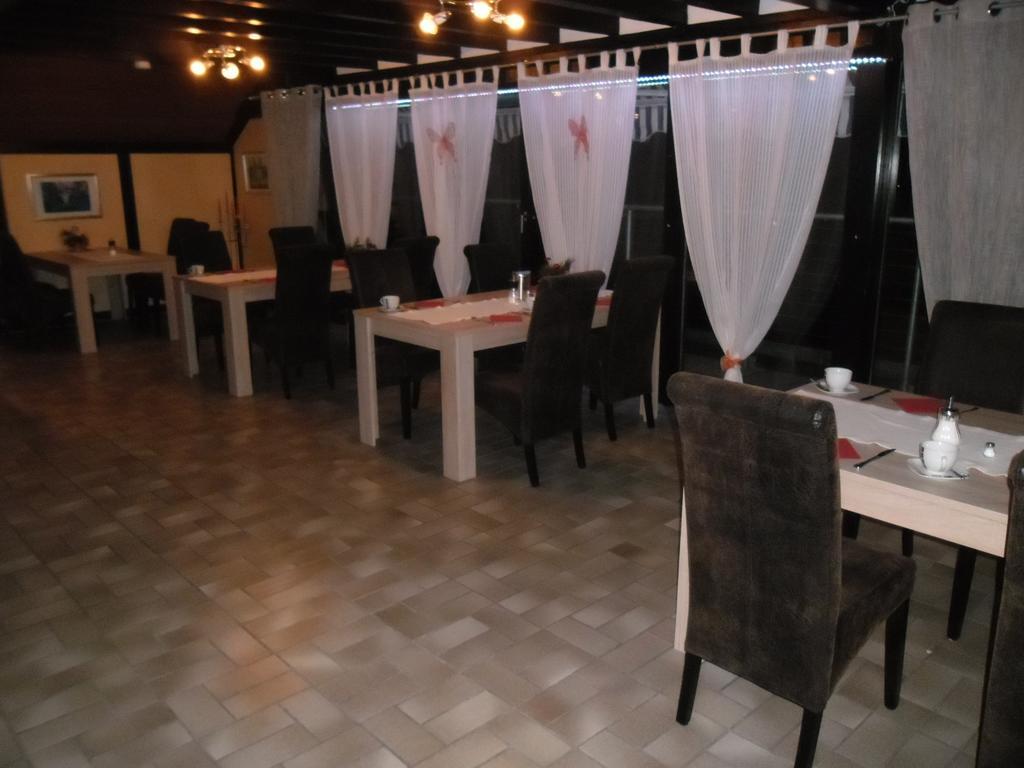 Hotel Garni Julia Linnich Dış mekan fotoğraf