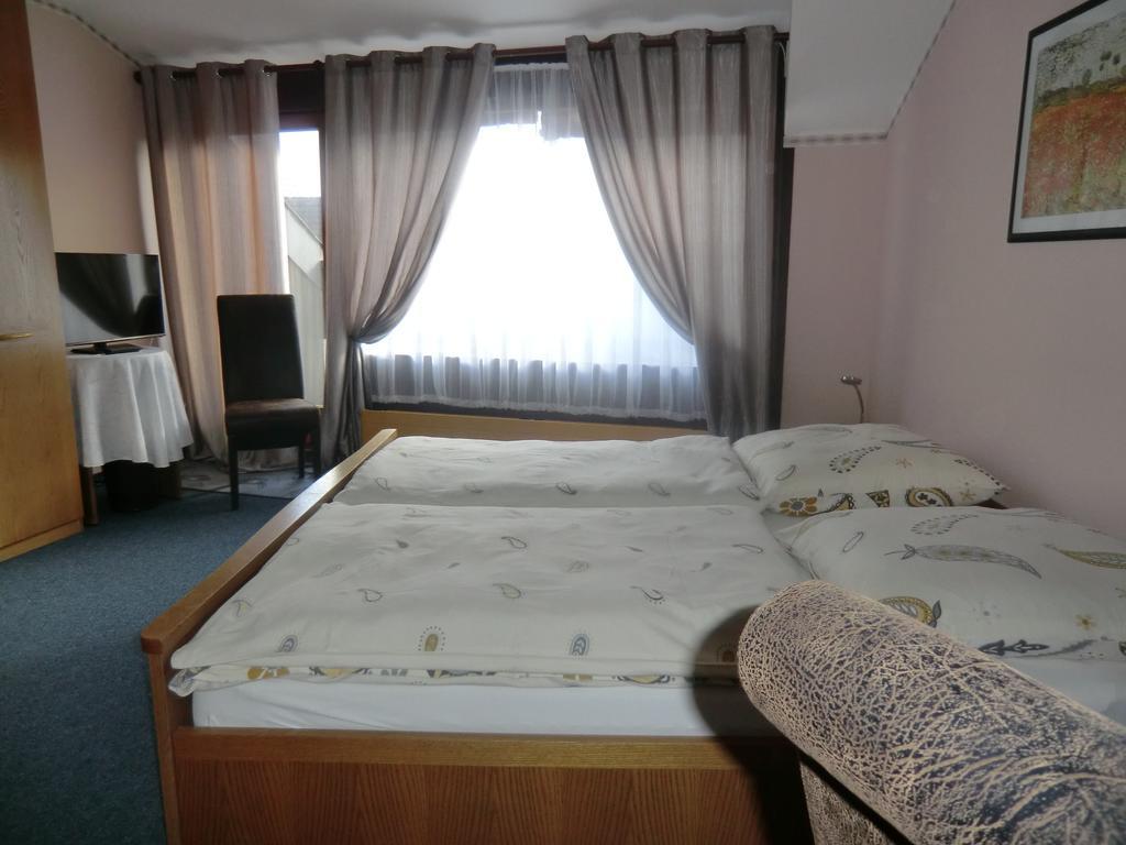 Hotel Garni Julia Linnich Oda fotoğraf