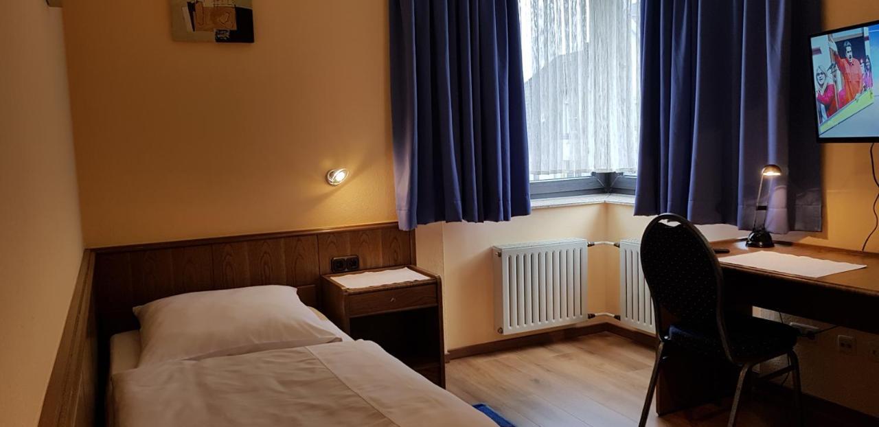 Hotel Garni Julia Linnich Dış mekan fotoğraf