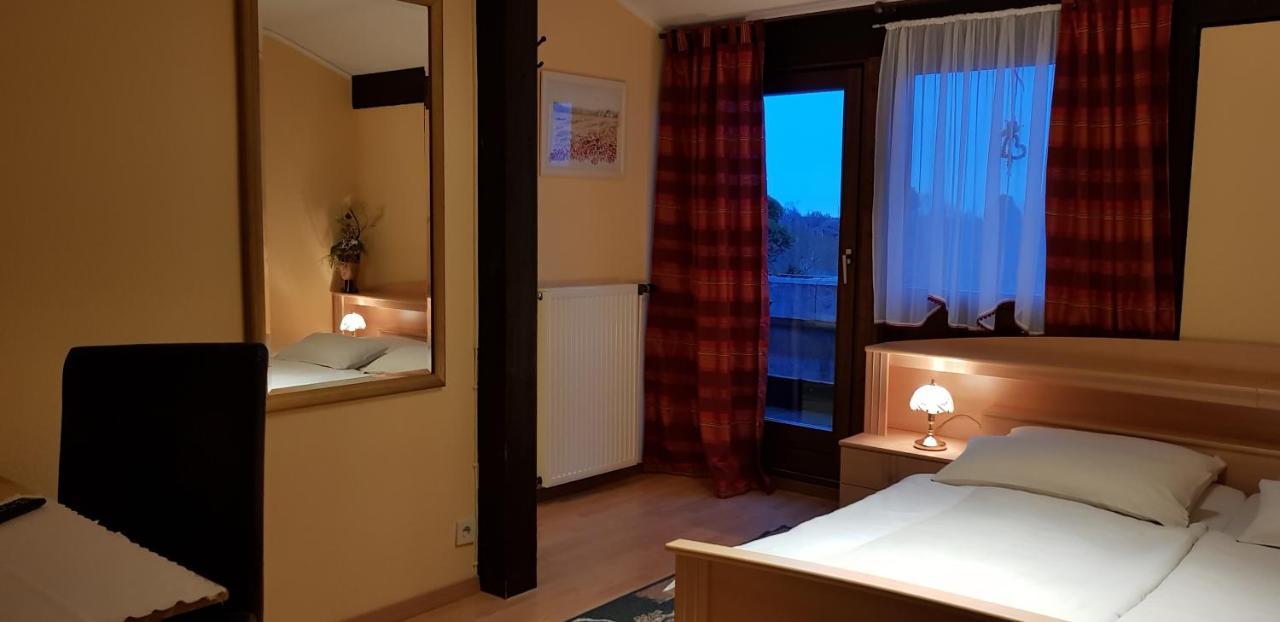 Hotel Garni Julia Linnich Dış mekan fotoğraf