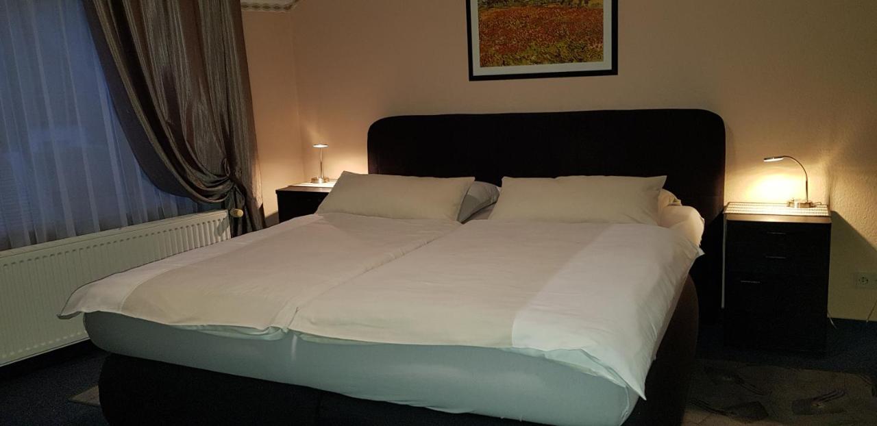 Hotel Garni Julia Linnich Dış mekan fotoğraf